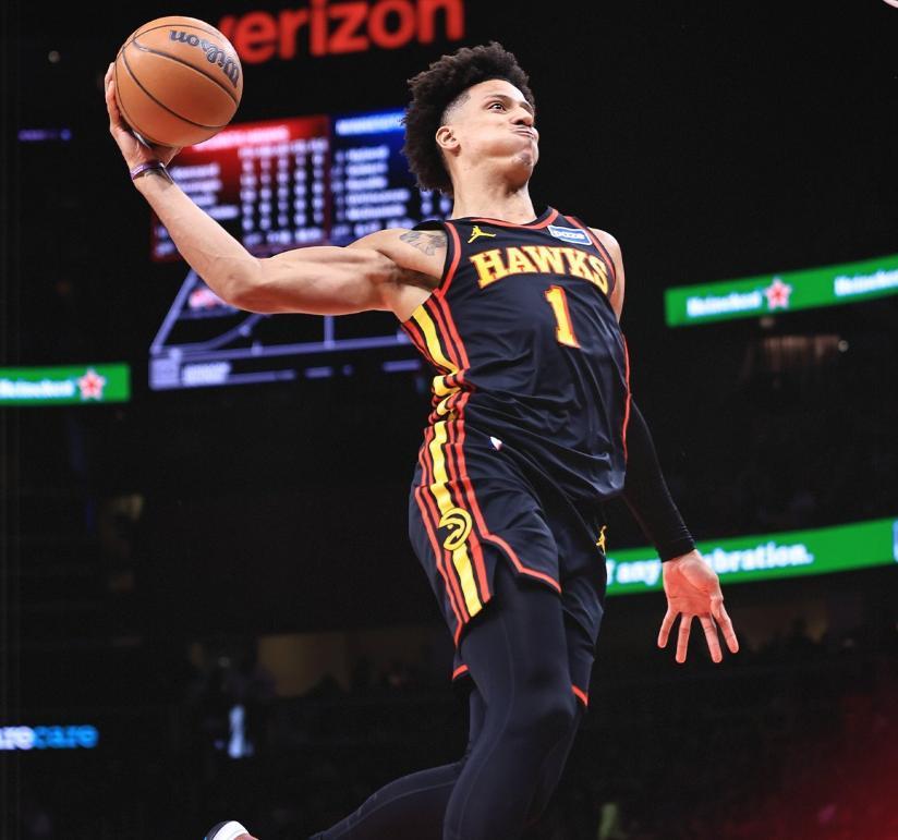 海洋之神·hy590官网-CJ战旧主20分带不动鹰王，冠军后卫12+4+4+3，残阵开拓者逆转老鹰